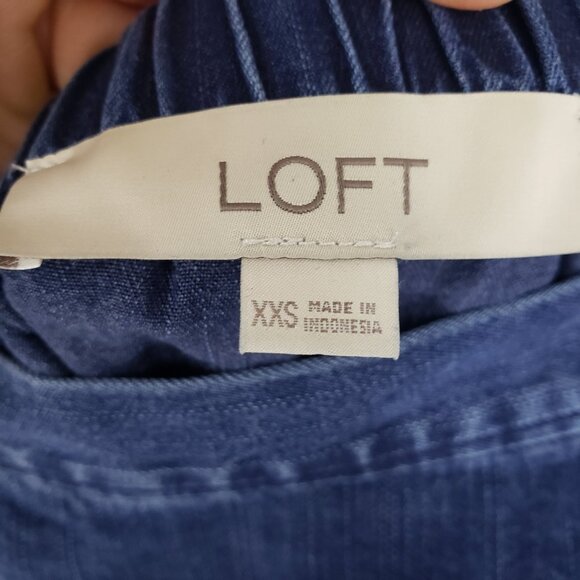 3/$25 LOFT Strappy Chambray Off the Cold Shoulder Top XXS Long Sleeve Denim Blue - Picture 4 of 7